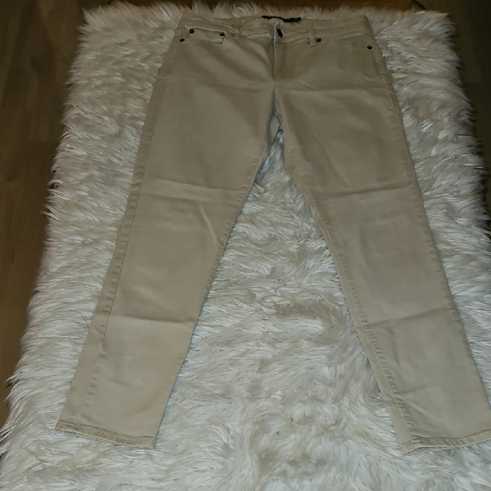 Ralph Lauren Beige Jeans – Size 10